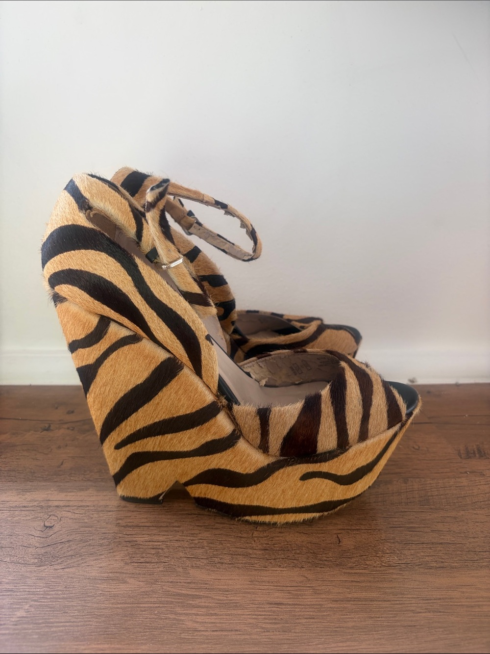Zara Women’s Tiger-Print Platform Wedge Heels with Ankle Strap SZ 41
